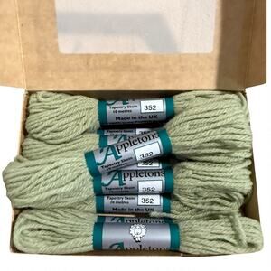 110 Yards -‎ Appletons #352 Grey Green Pallet 100% English Wool Tapestry Skein